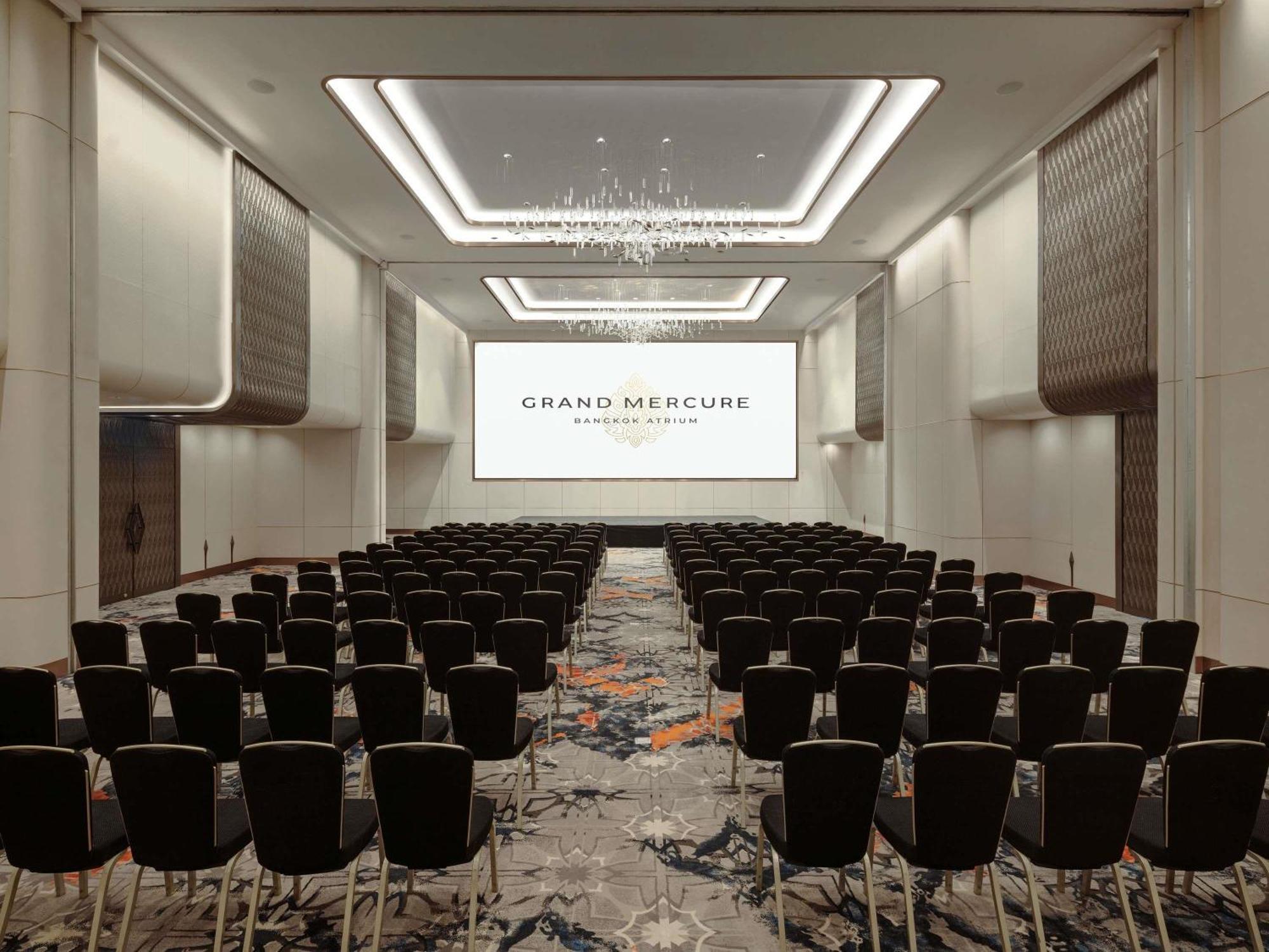 Hotel Grand Mercure Atrium 5*