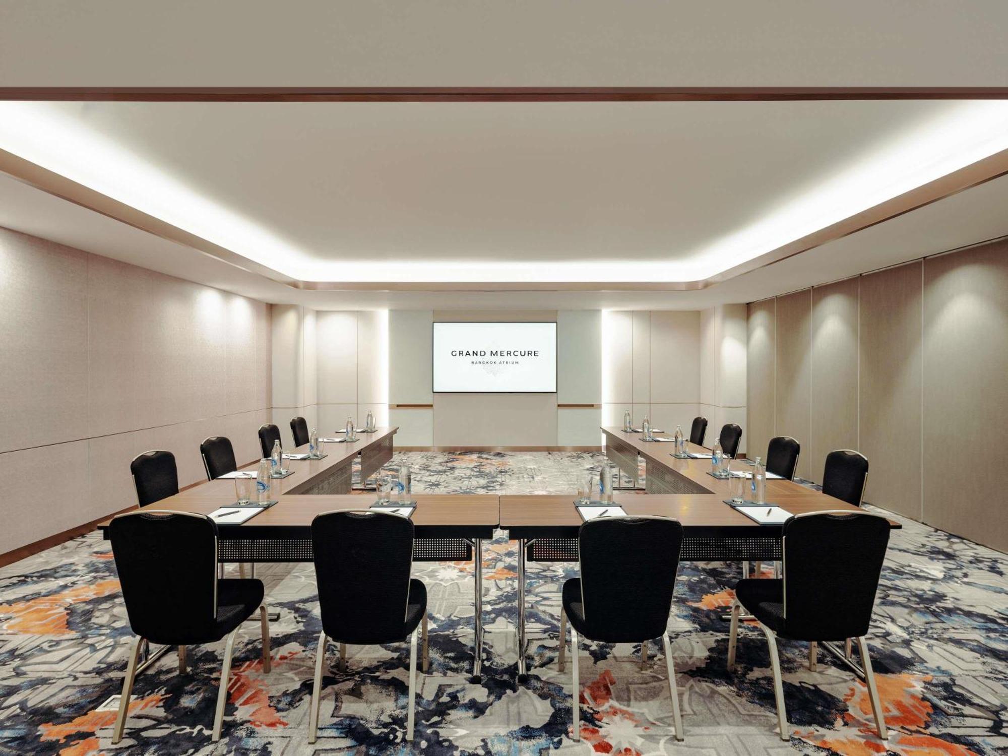 Grand Mercure Atrium 5* Бангкок