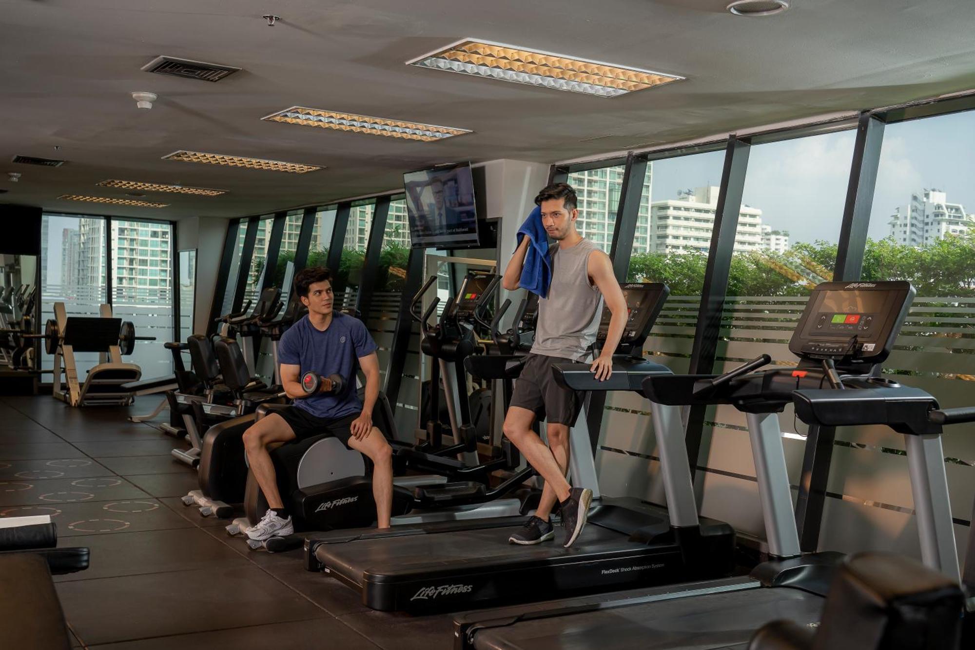 Grand Mercure Atrium Отель