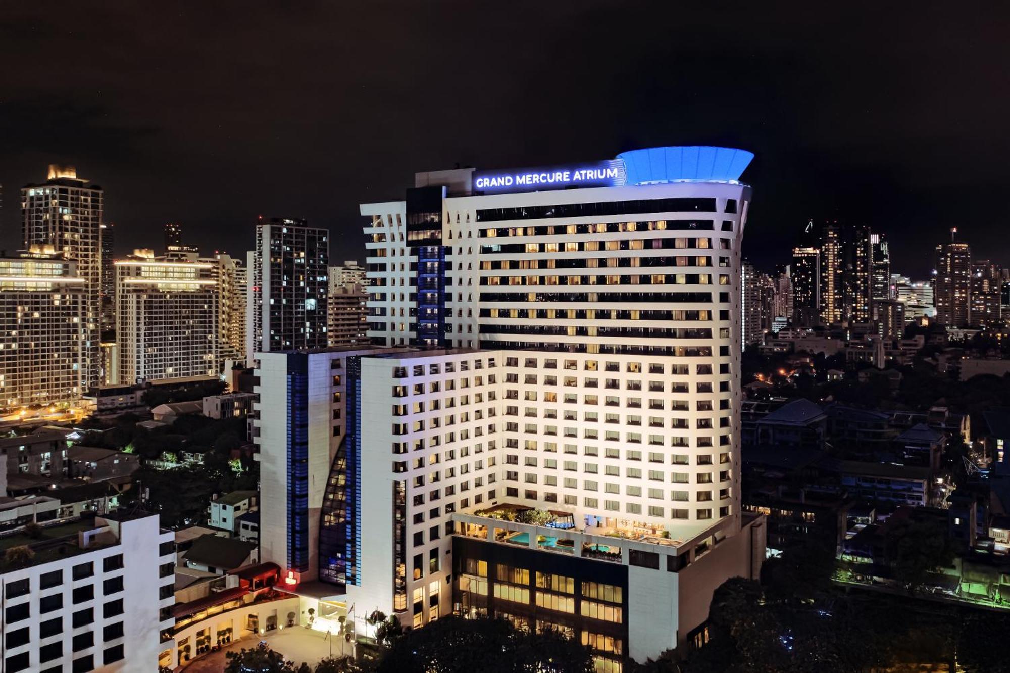 Отель Grand Mercure Atrium